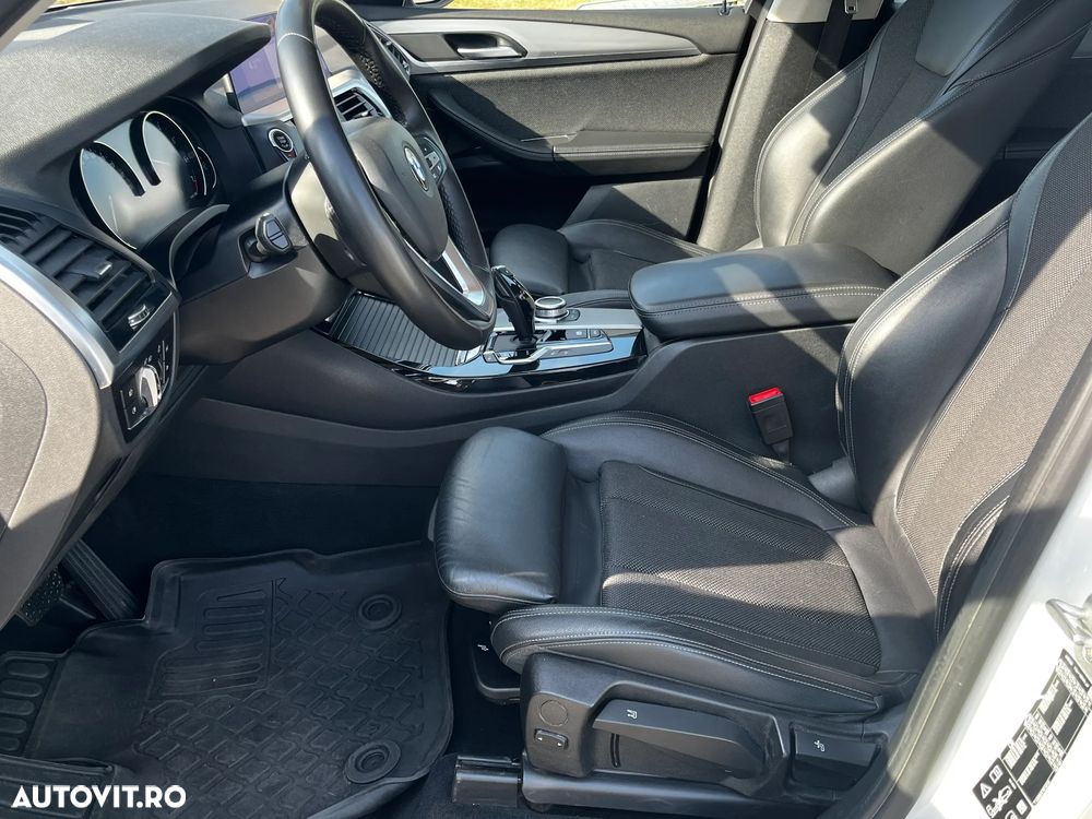 BMW X3 xDrive20i AT Standard - 11