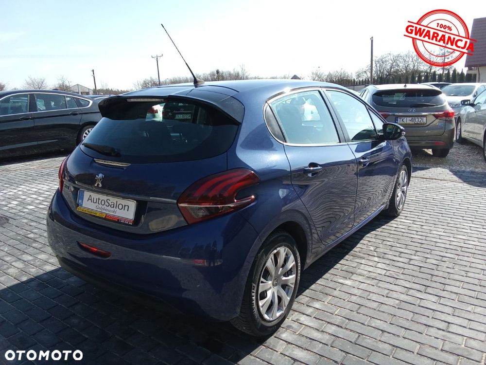 Peugeot 208 - 11