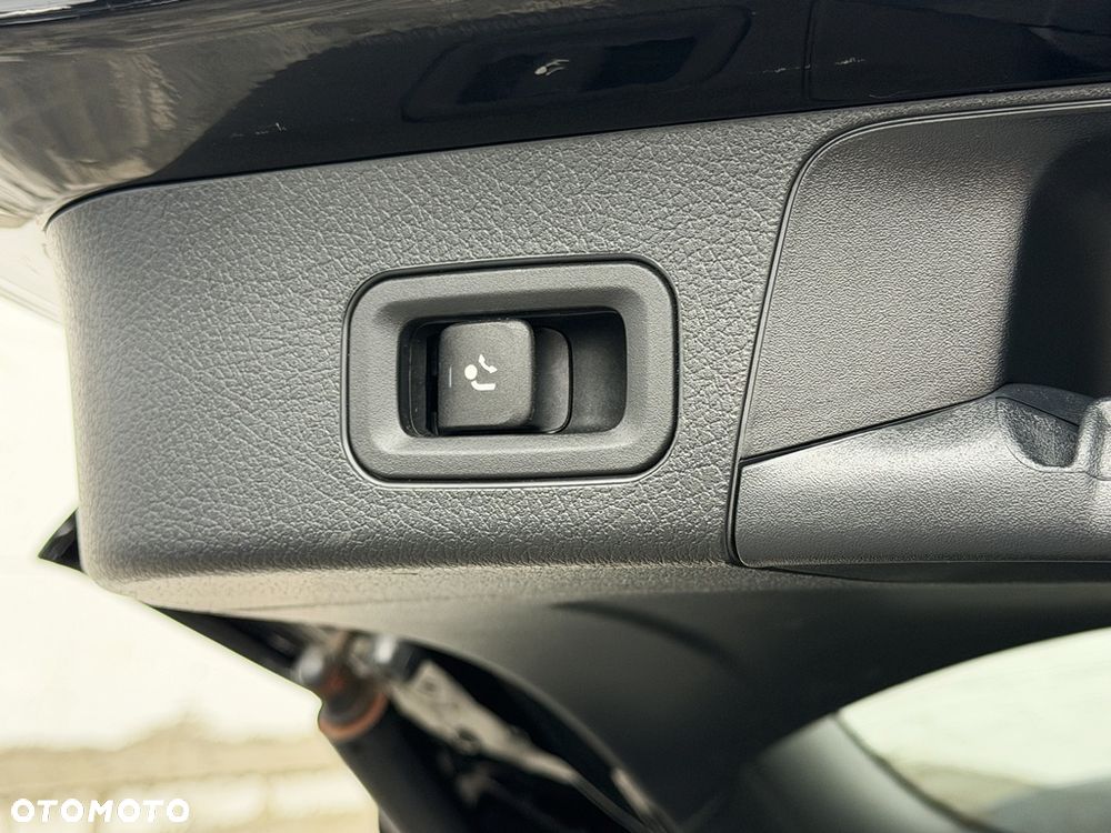 Mercedes-Benz GLB 220 d 8G-DCT AMG Line - 40