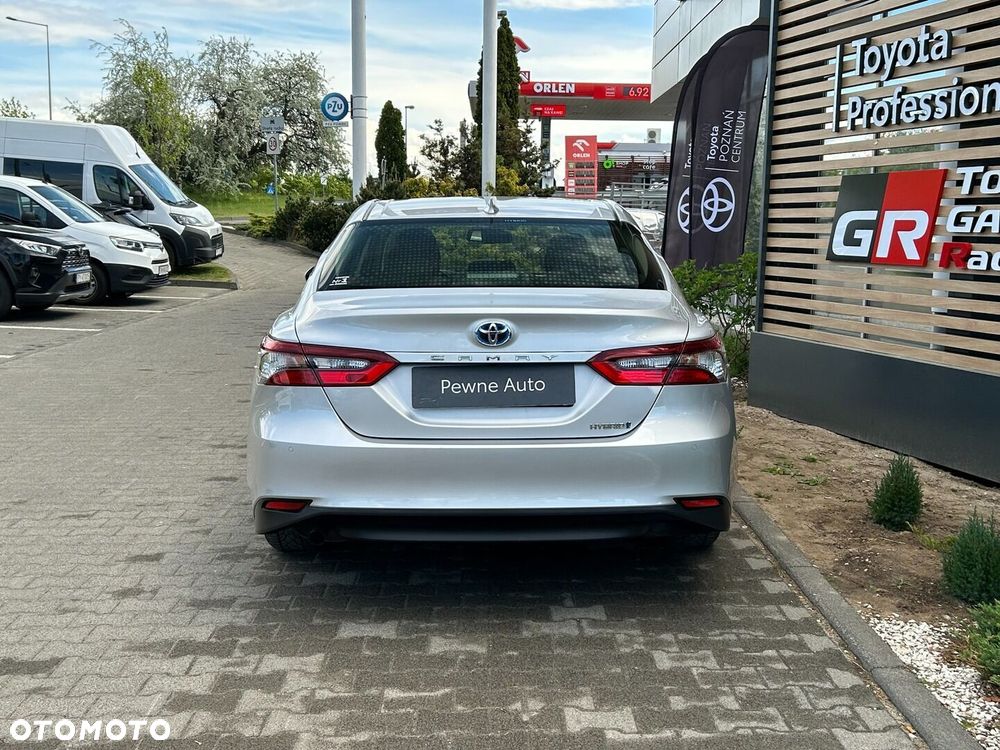 Toyota Camry 2.5 Hybrid Comfort CVT - 4