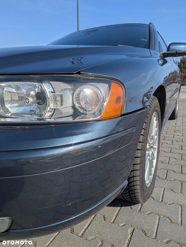 Volvo V70 2.4D5 Momentum - 6