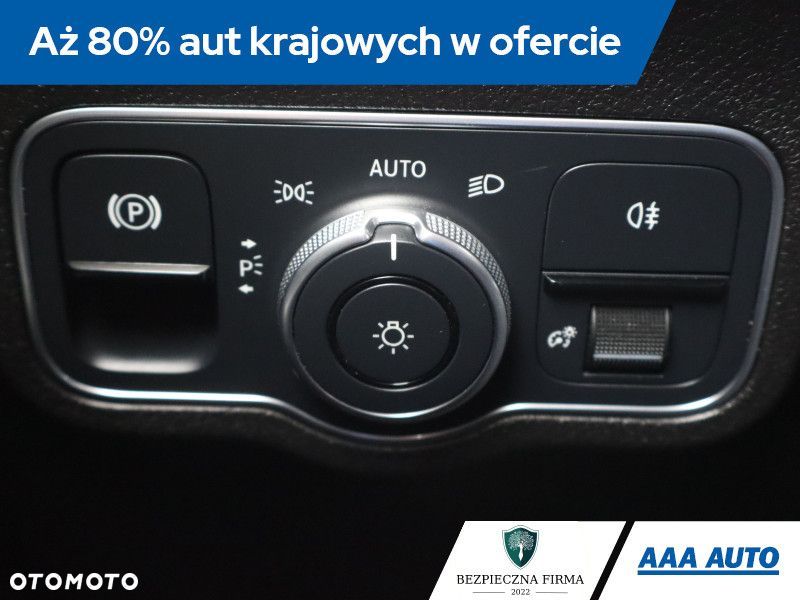 Mercedes-Benz GLB - 22