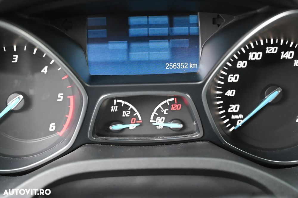 FORD Kuga 2015 — imagine 11