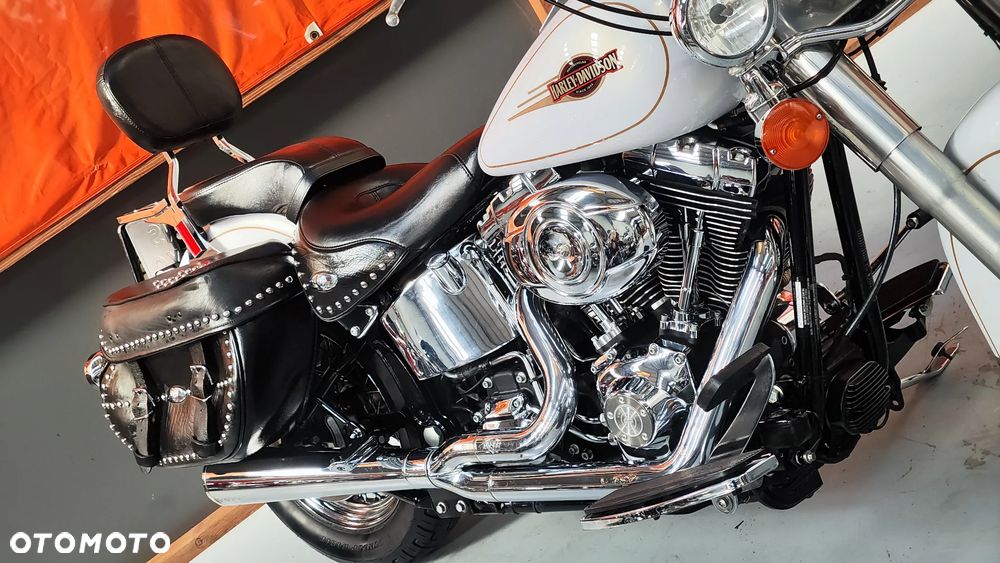 Harley-Davidson Softail Heritage Classic - 21
