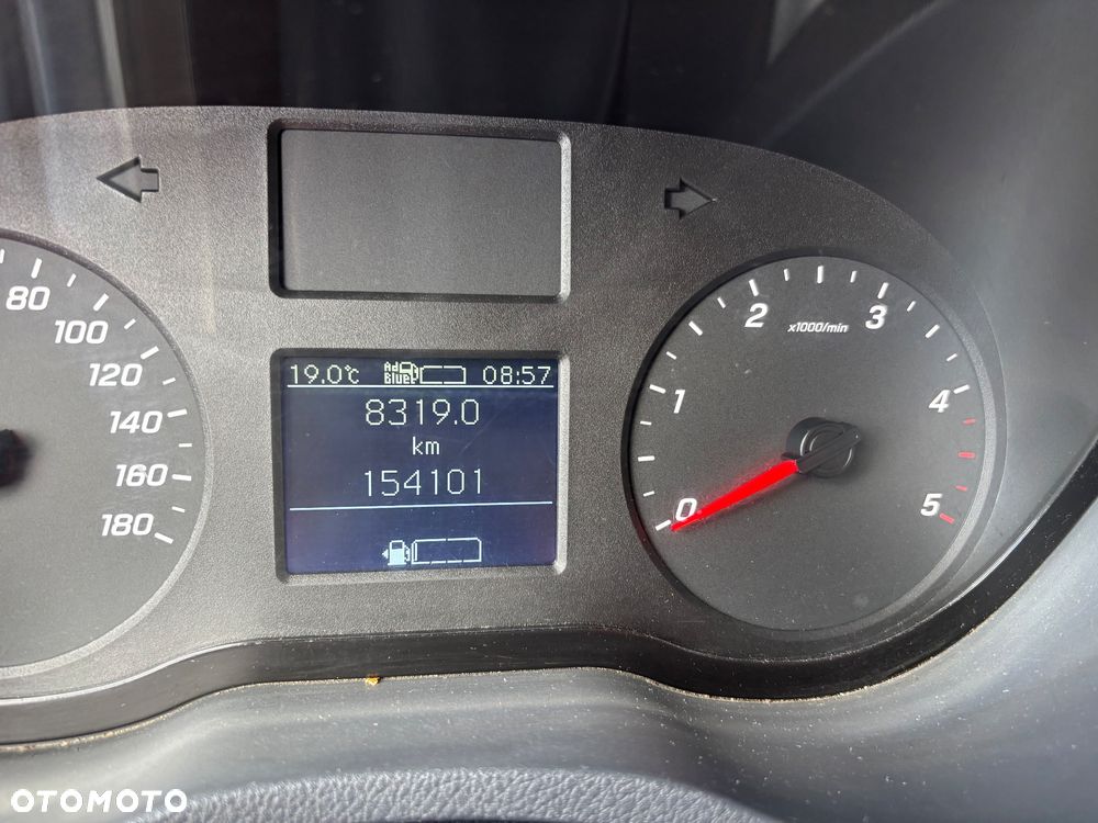 Mercedes-Benz Sprinter - 5
