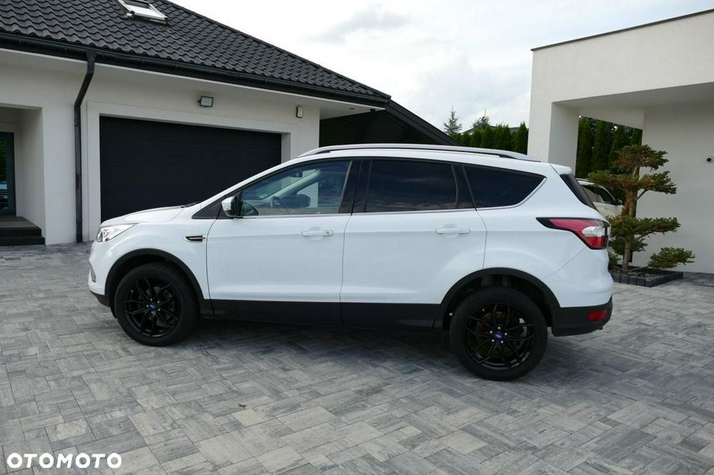 Ford Kuga 1.5 EcoBoost 2x4 Titanium - 11
