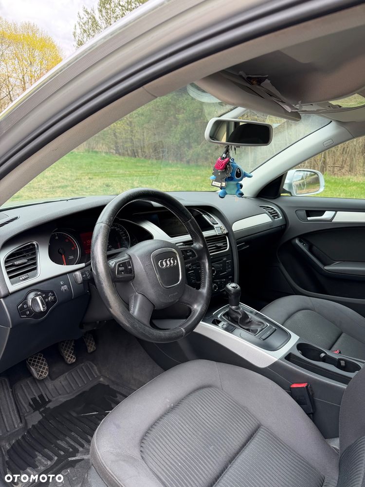 Audi A4 Avant 2.0 TDI DPF Attraction - 7