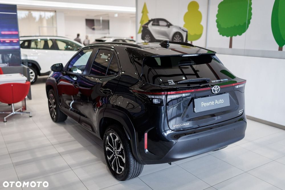 Toyota Yaris Cross Hybrid 1.5 Style AWD - 17