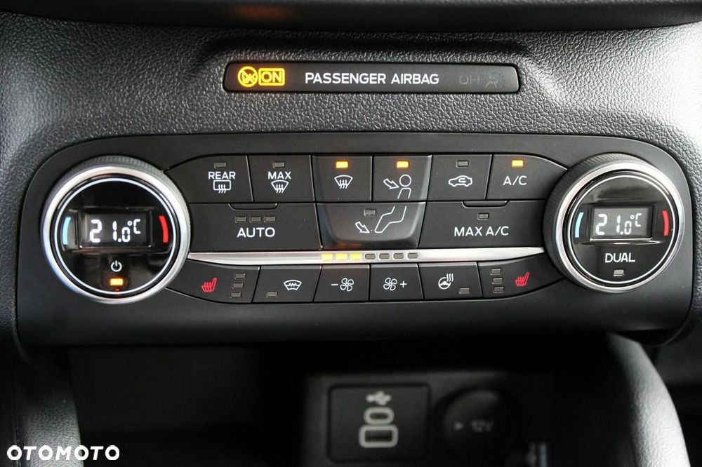 Ford Kuga 2.0 EcoBlue 4x4 TITANIUM X - 17