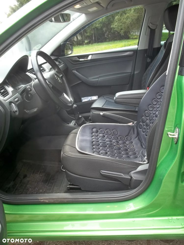 Skoda RAPID Spb 1.0 TSI Style - 6