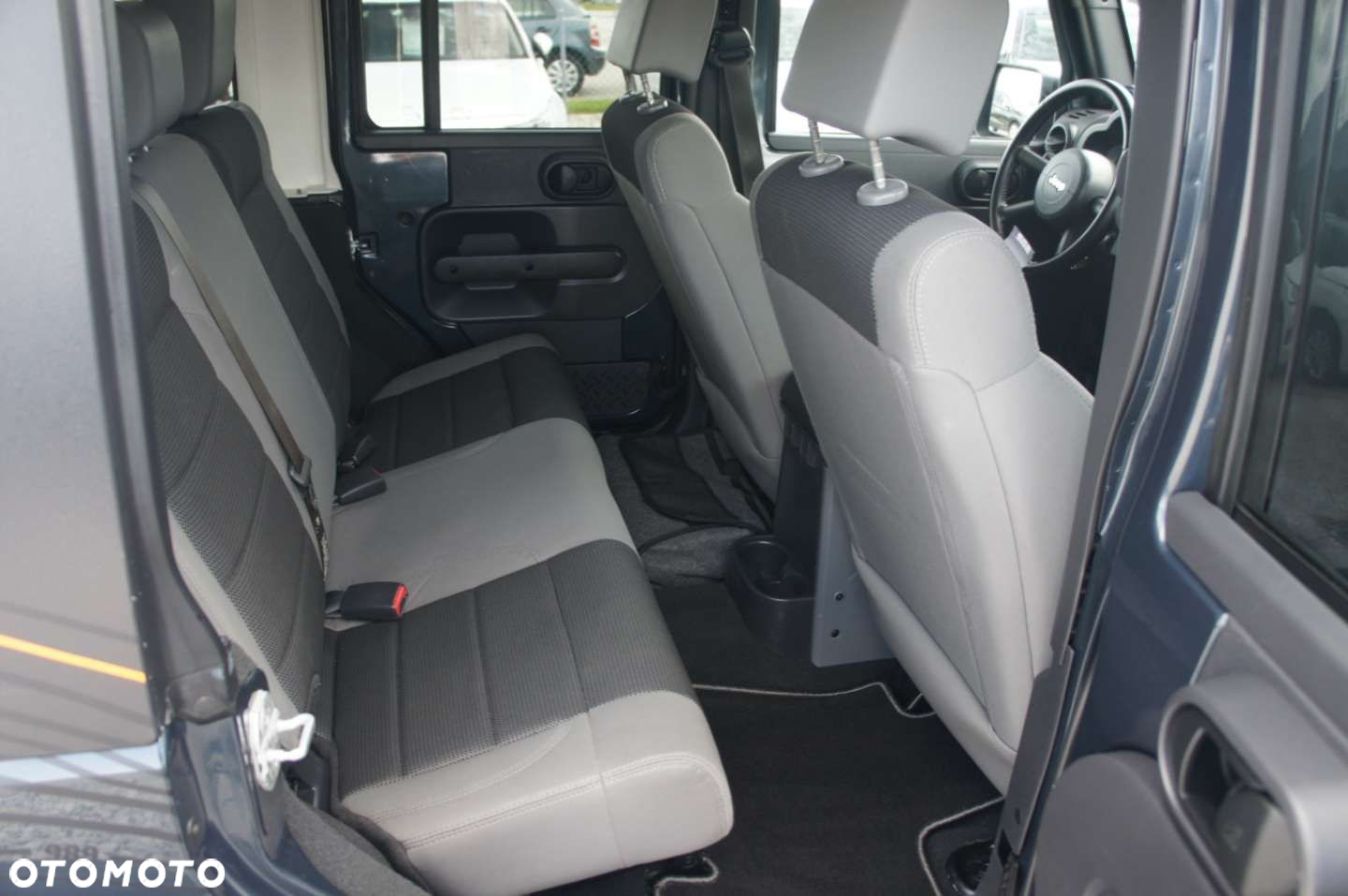Jeep Wrangler - 14