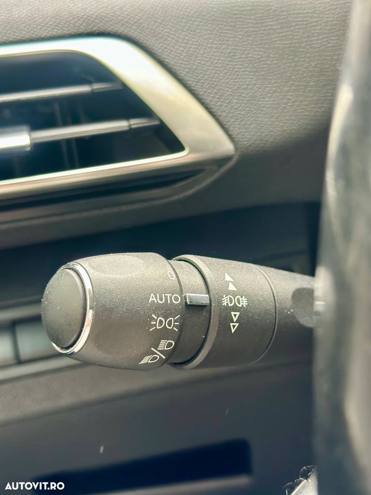 Peugeot 3008 - 21