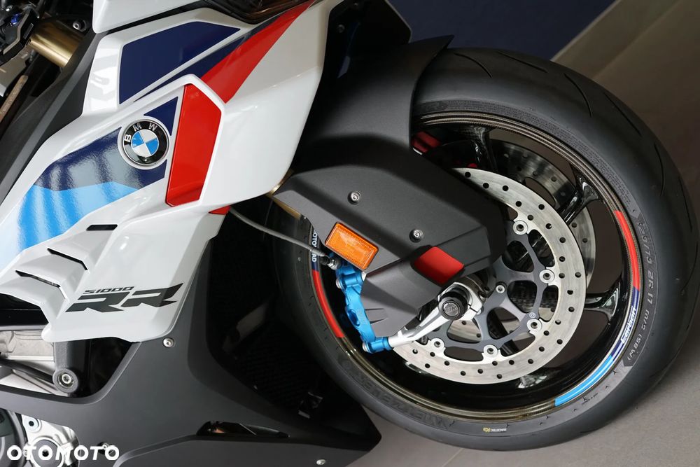 BMW S - 28