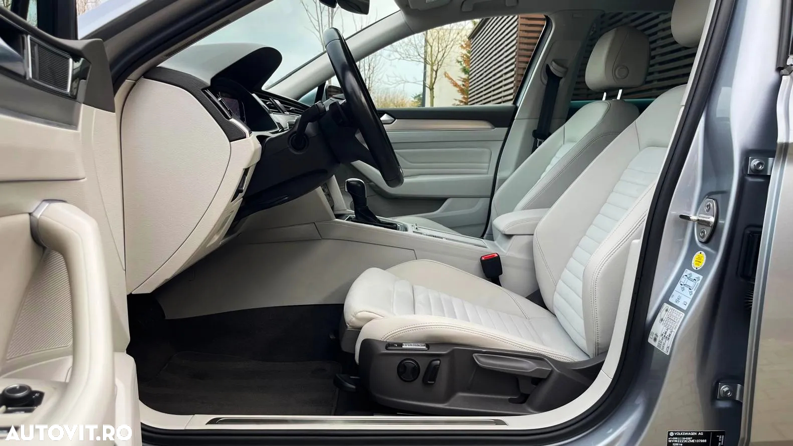 Volkswagen Passat Variant 2.0 TDI DSG Elegance - 19