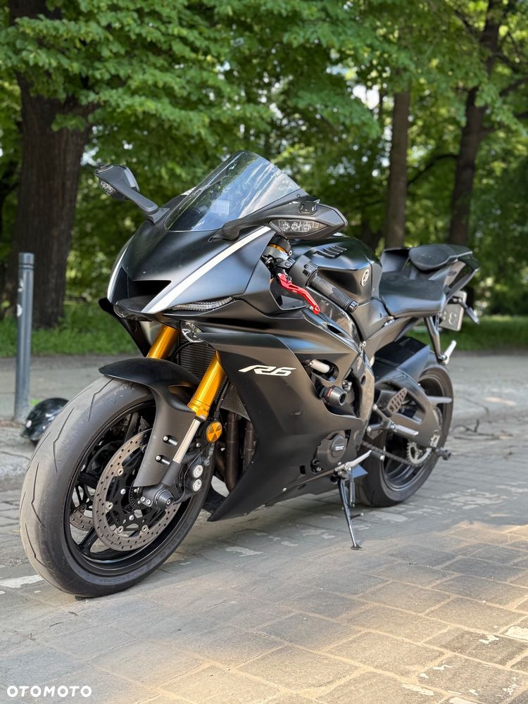 Yamaha R6 - 15