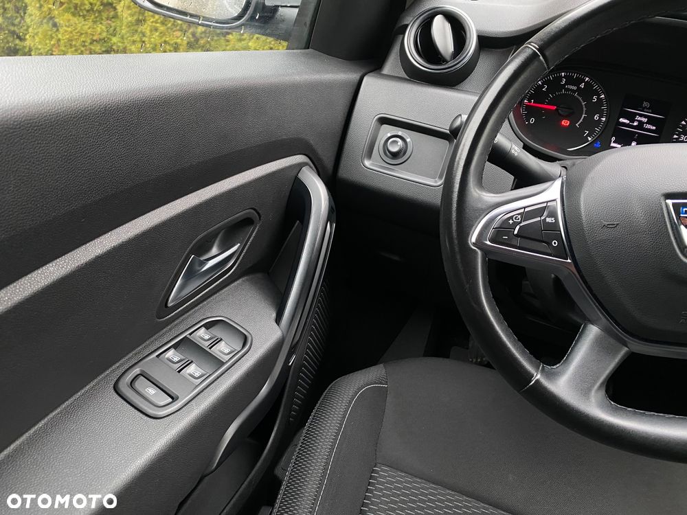 Dacia Duster 1.6 SCe Laureate S&S - 10