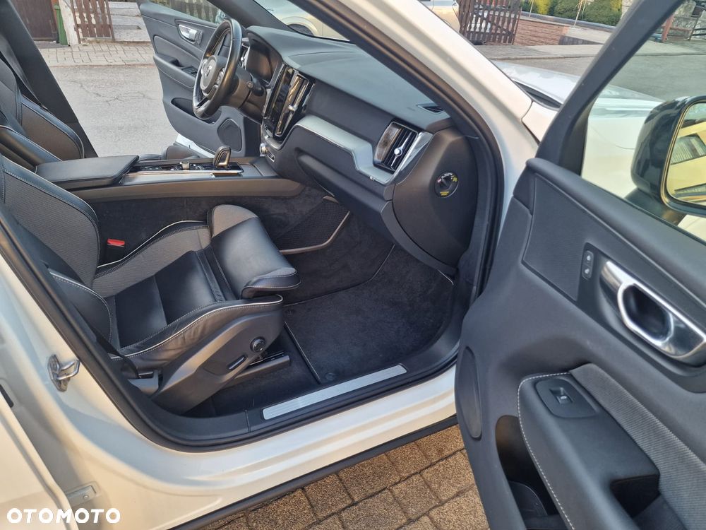 Volvo XC 60 - 8