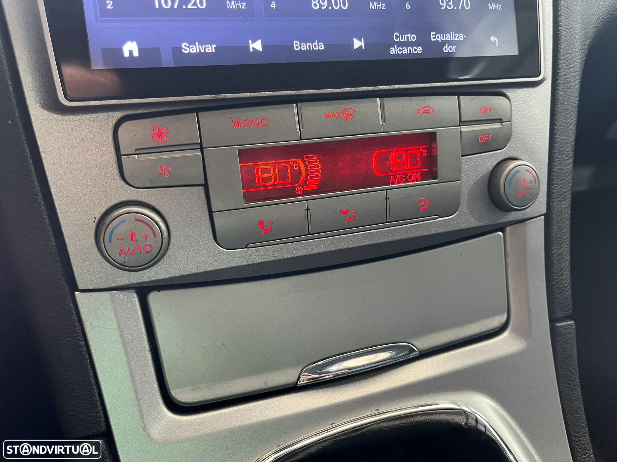 Ford S-Max 2.0 TDCi Titanium 7L - 22