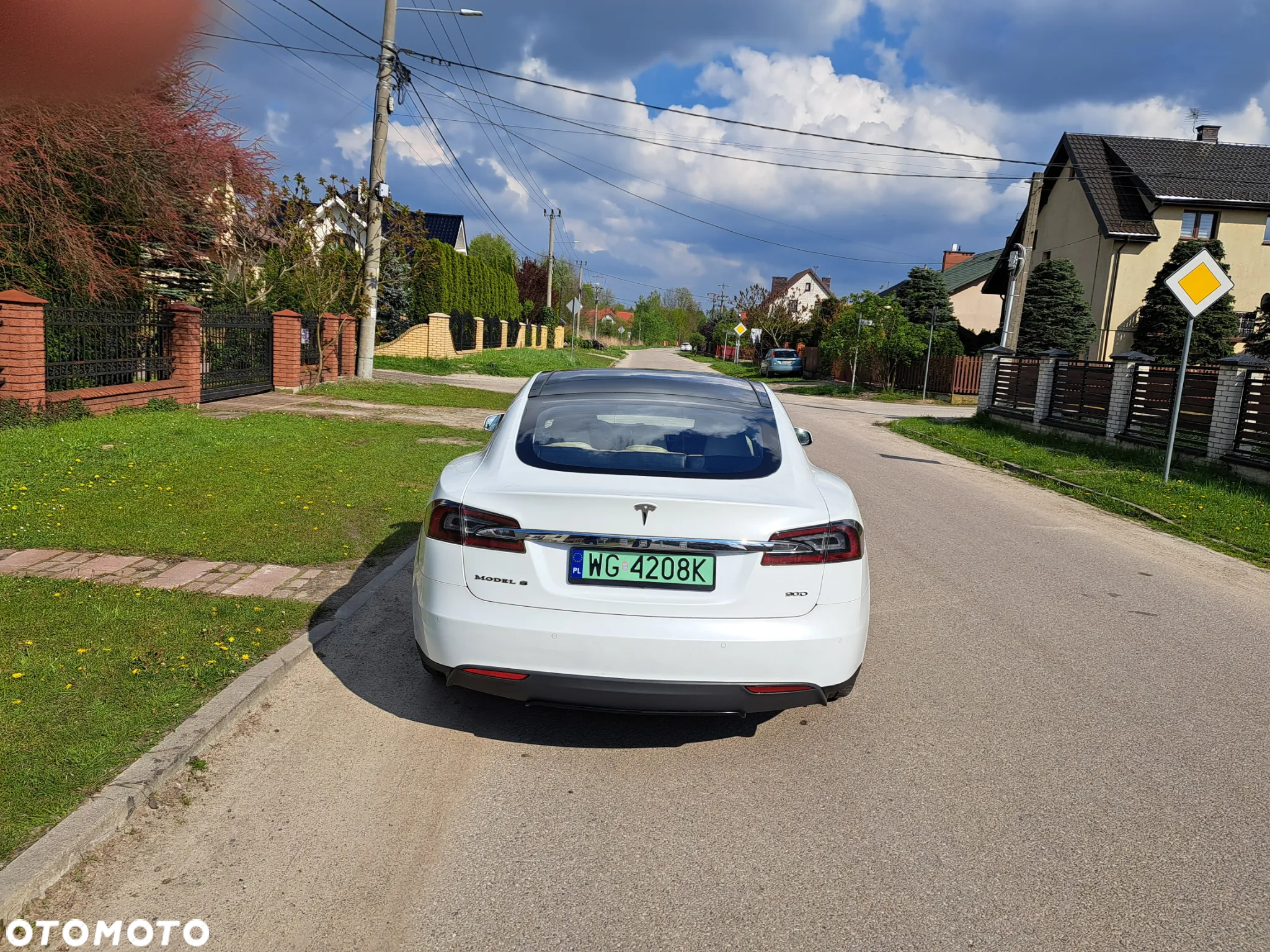 Tesla Model S Long Range Plus - 4