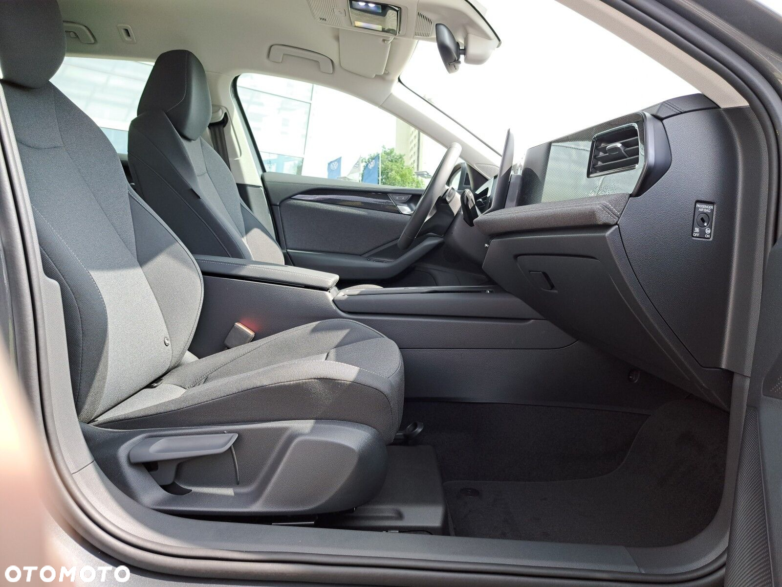 Volkswagen Passat 1.5 TSI ACT mHEV DSG - 17