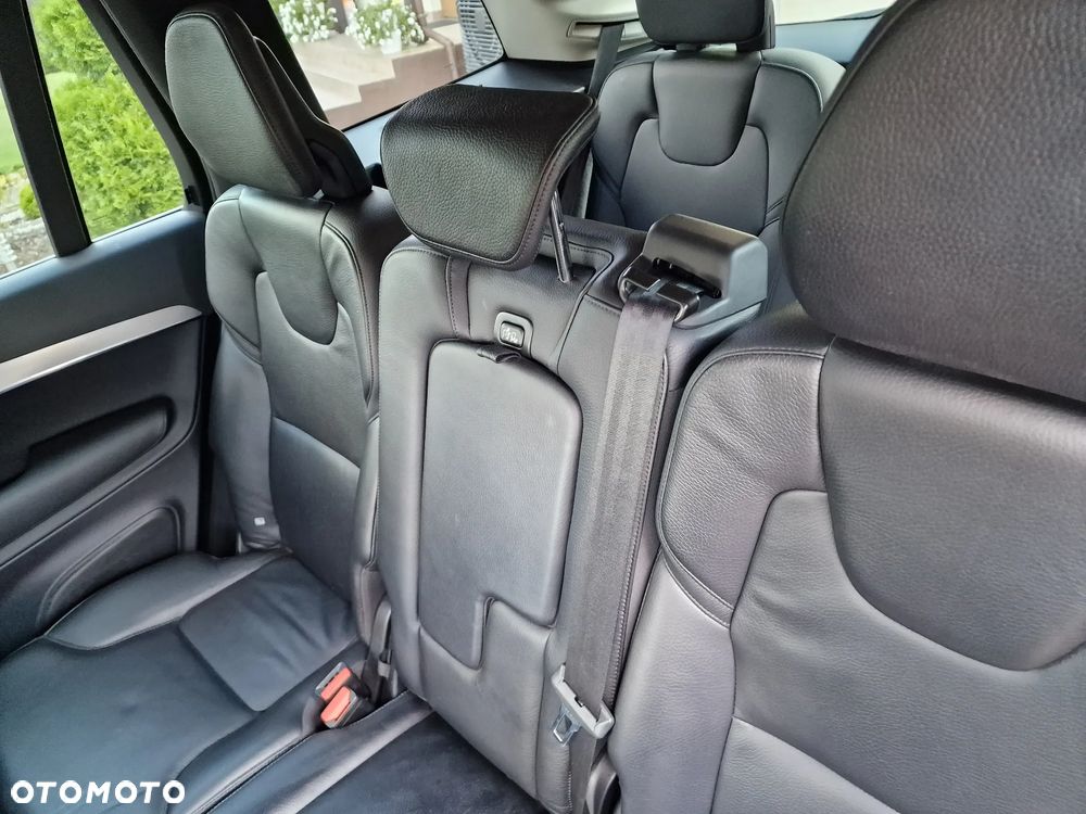 Volvo XC 90 D5 AWD Momentum 7os - 20