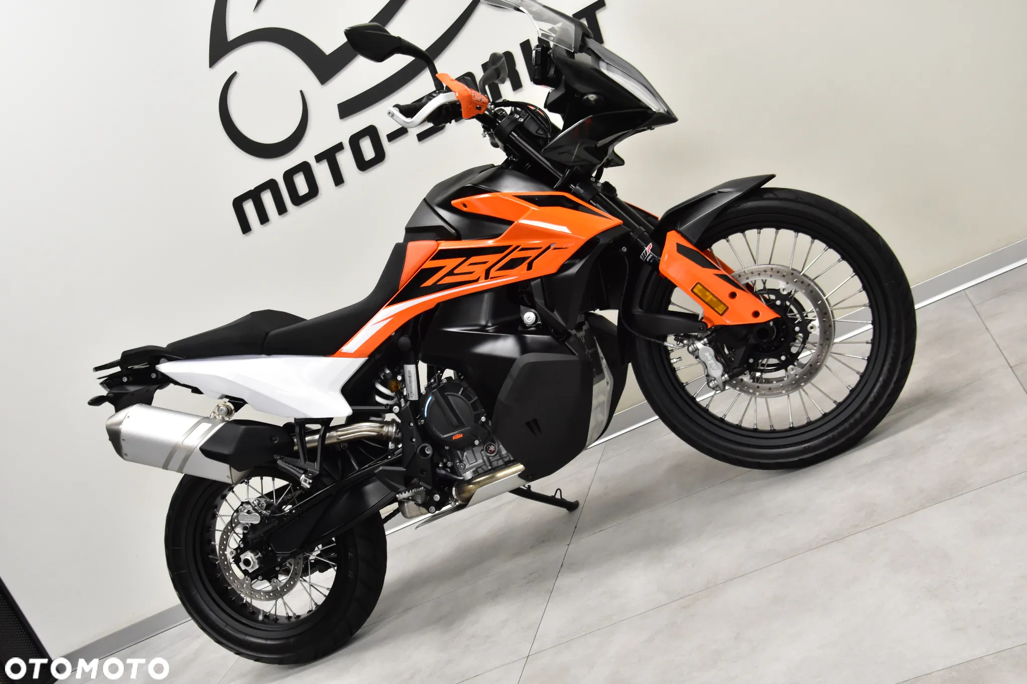 KTM Adventure - 9