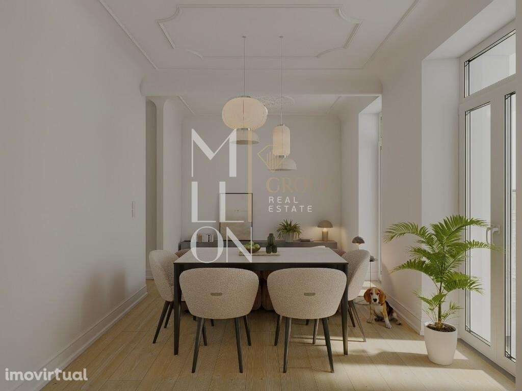 Oportunidade única na Graça – Apartamento com pátio para reabilitação - Grande imagem: 2/50