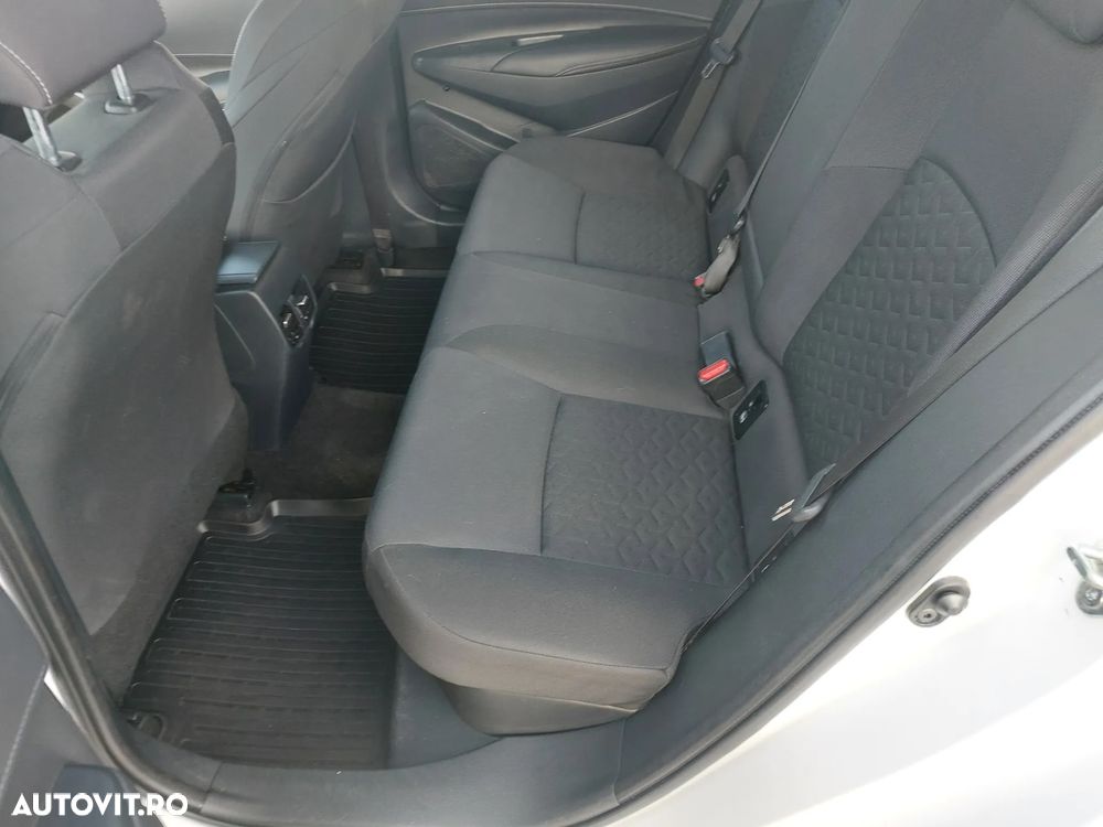 Toyota Corolla 1.8 HSD Exclusive interior Negru - 19