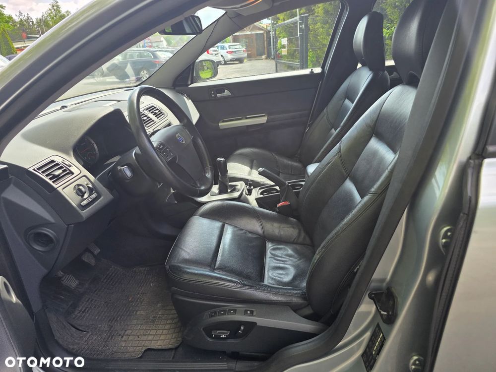 Volvo V50 2.0D DPF Momentum - 10