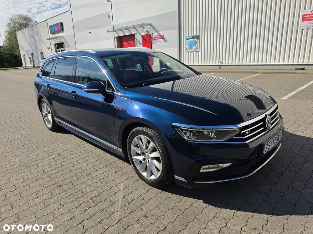 Volkswagen Passat - 4