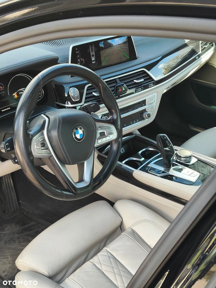 BMW Seria 7 730d xDrive - 15