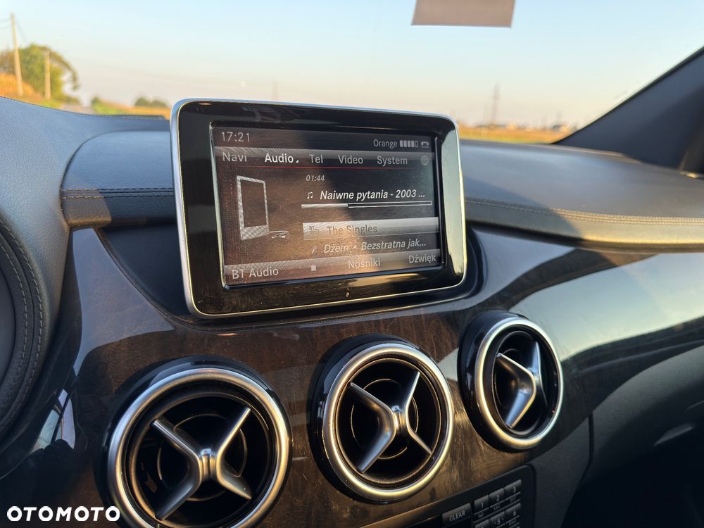 Mercedes-Benz Klasa B 200 CDI - 17