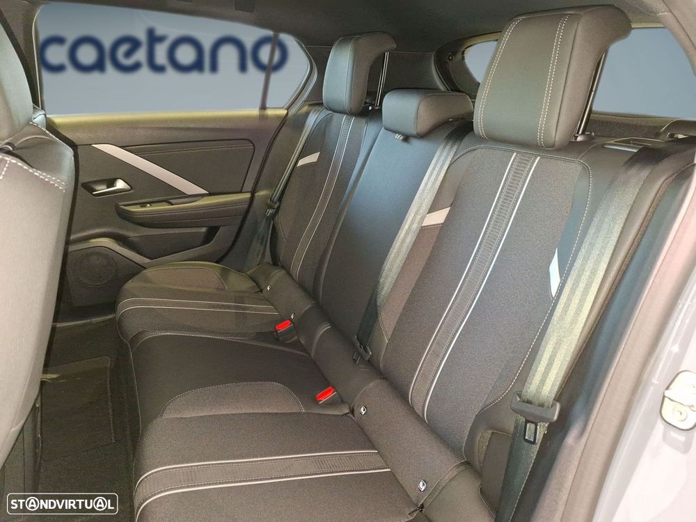 Opel Astra 1.6 T Hybrid Plug-In GS - 6