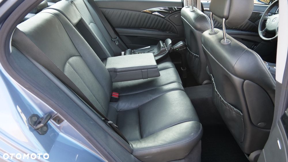 Mercedes-Benz Klasa E 320 Avantgarde - 17