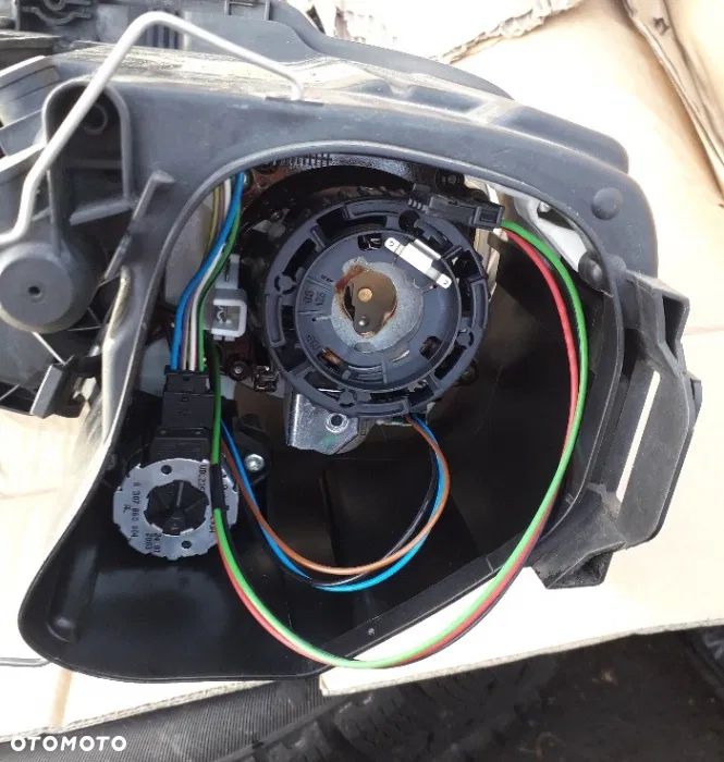 Lampa przednia prawa VW Touran I Xenon 1T0941032D Reflektor prawy przód VW Touran 2003-2006 Xenon 1T0941032D - 6