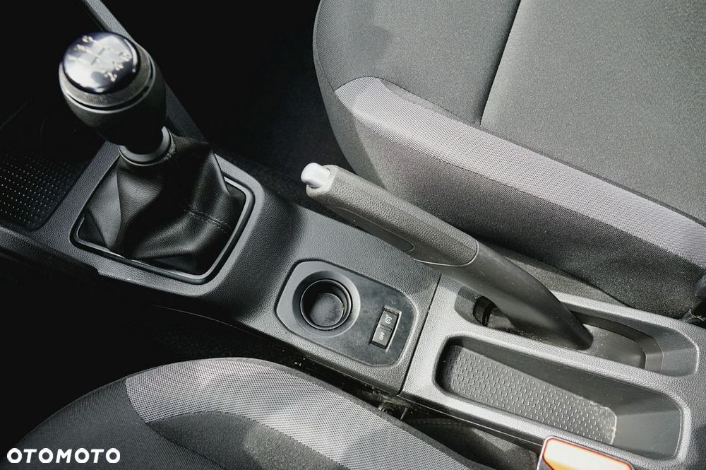 Dacia Duster 1.6 SCe Access - 22