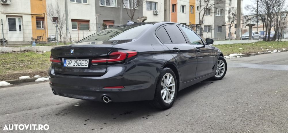 BMW Seria 5 520d Aut. - 11