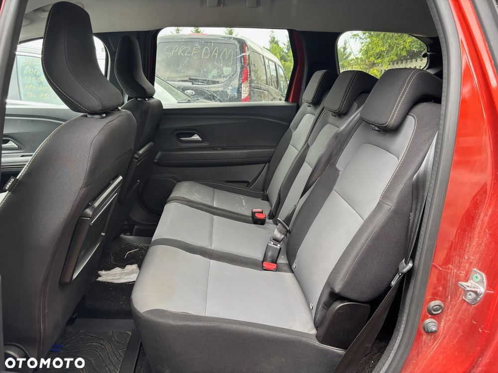 Dacia Jogger 1.6 Full Hybrid 140 Expression MMT 7os - 13