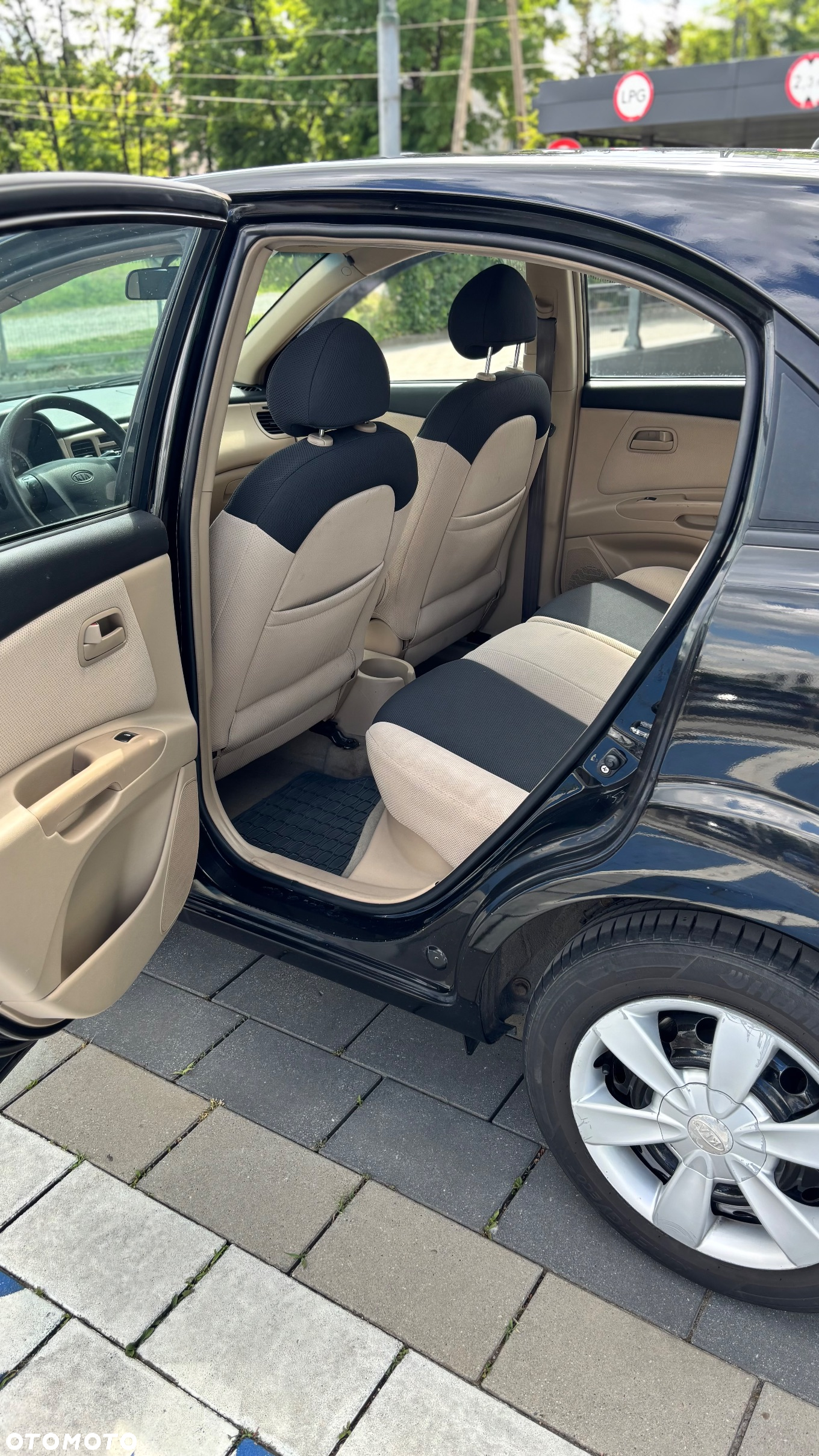 Kia Rio 1.4 Comfort - 9