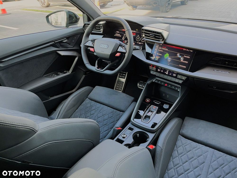 Audi RS3 Sportback - 18