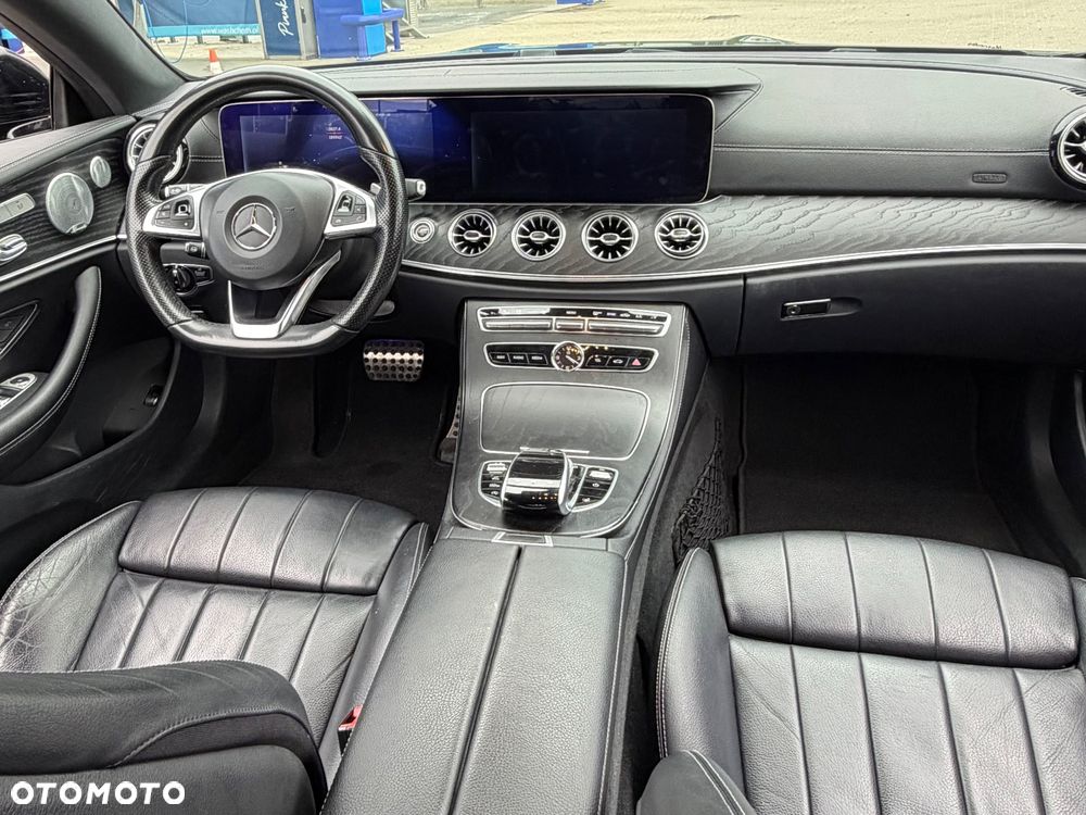 Mercedes-Benz Klasa E 400 4-Matic 9G-TRONIC - 14