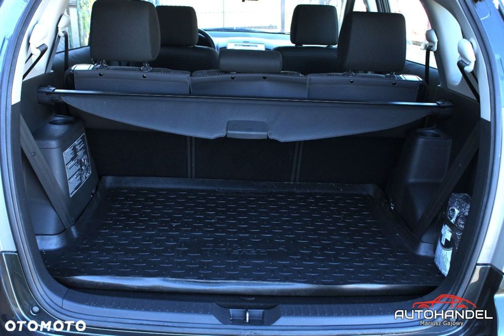 Toyota Corolla Verso - 21