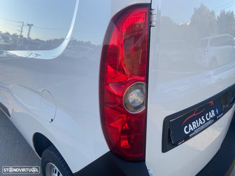 Opel Combo 1.6 CDTi - 23