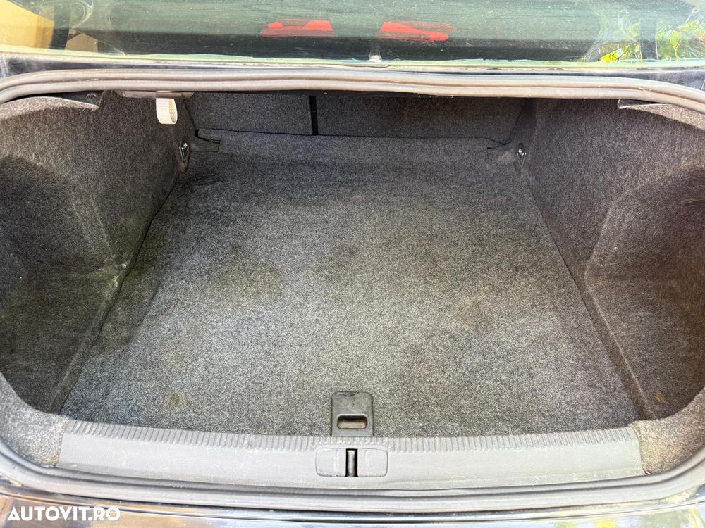 Volkswagen Passat - 7