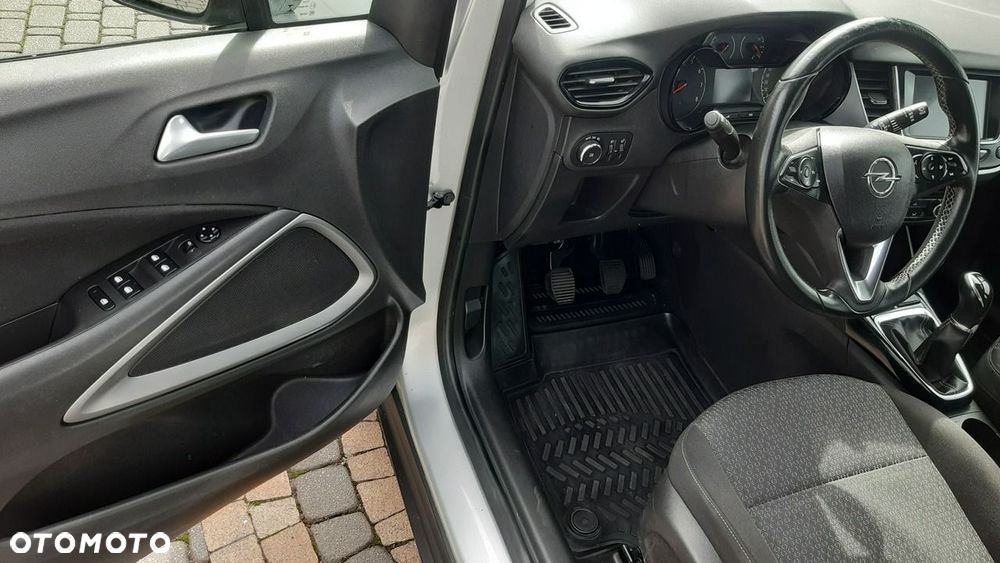 Opel Crossland X - 15