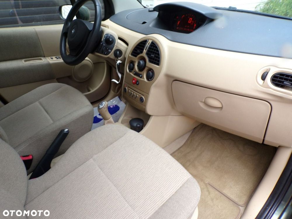 Renault Modus - 23