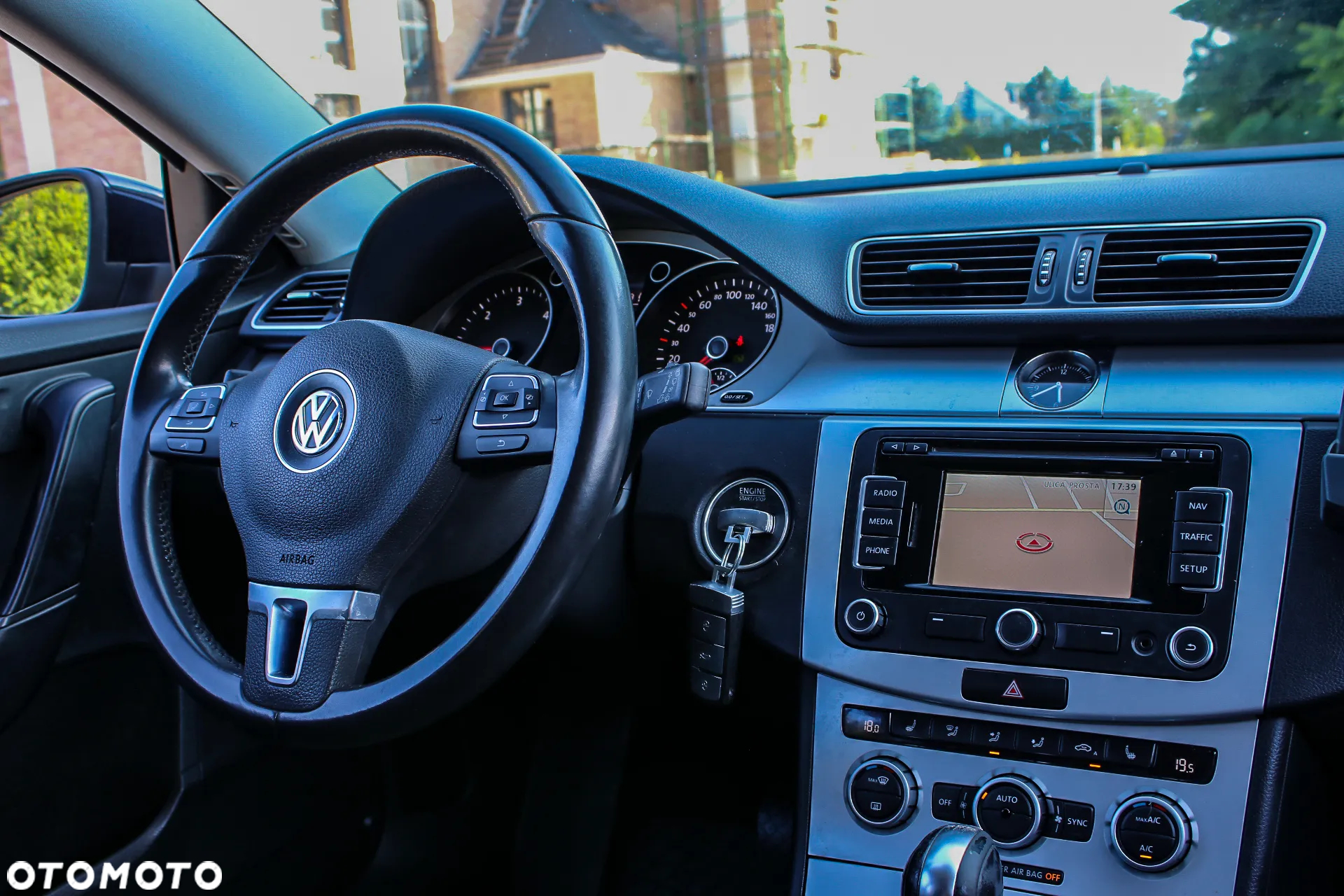 Volkswagen Passat 2.0 TDI Highline DSG - 34