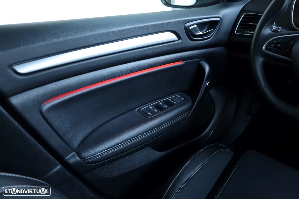 Renault Mégane Sport Tourer 1.6 E-Tech Plug-In Hybrid Equilibre - 33
