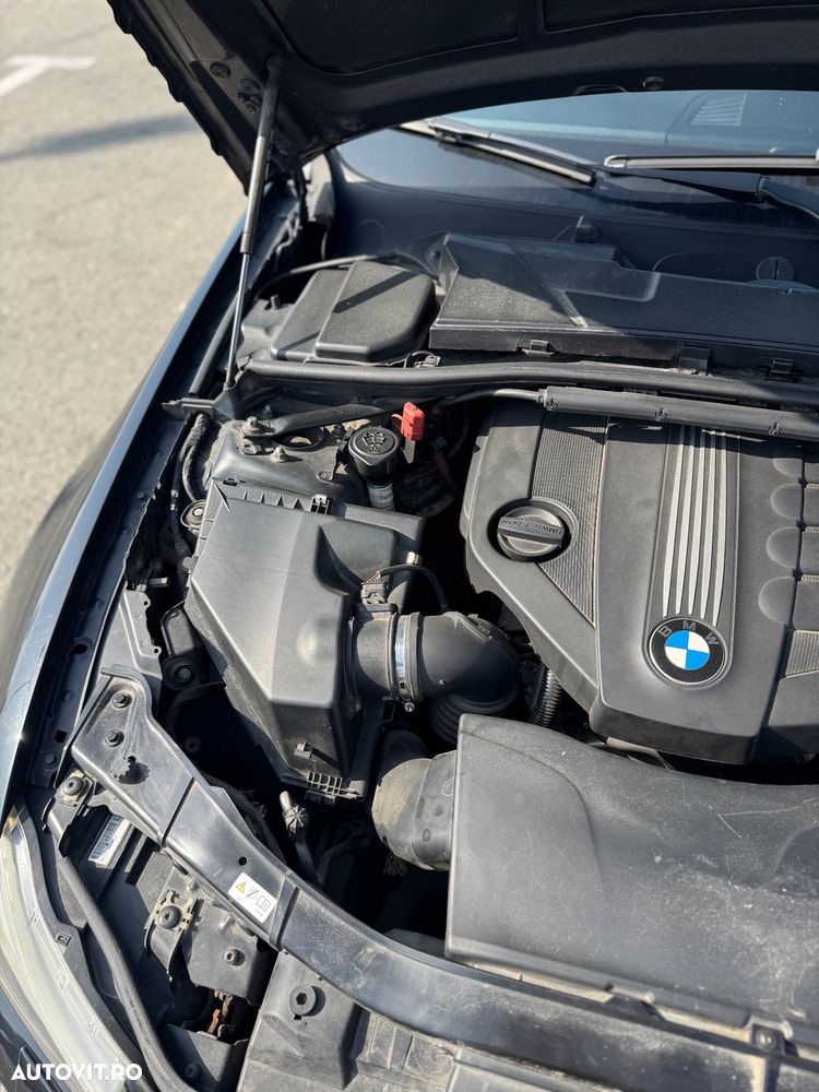 BMW Seria 3 320d - 22
