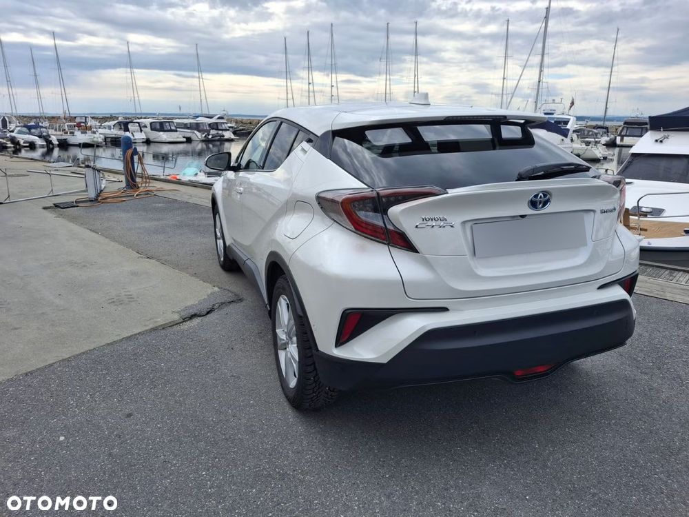 Toyota C-HR Lounge - 11